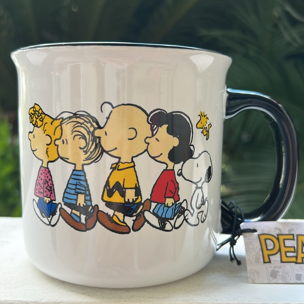 Peanuts Mug - Picture 3 of 16